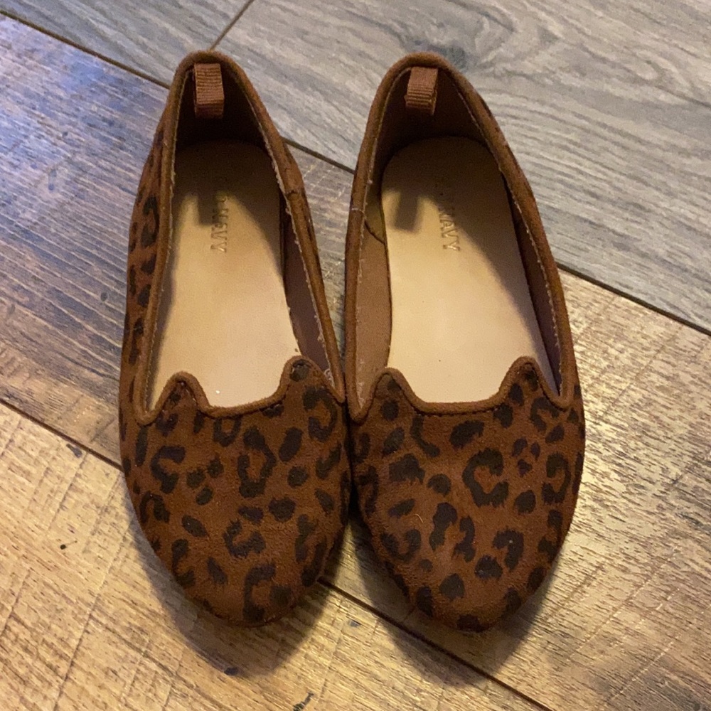 Old navy flats